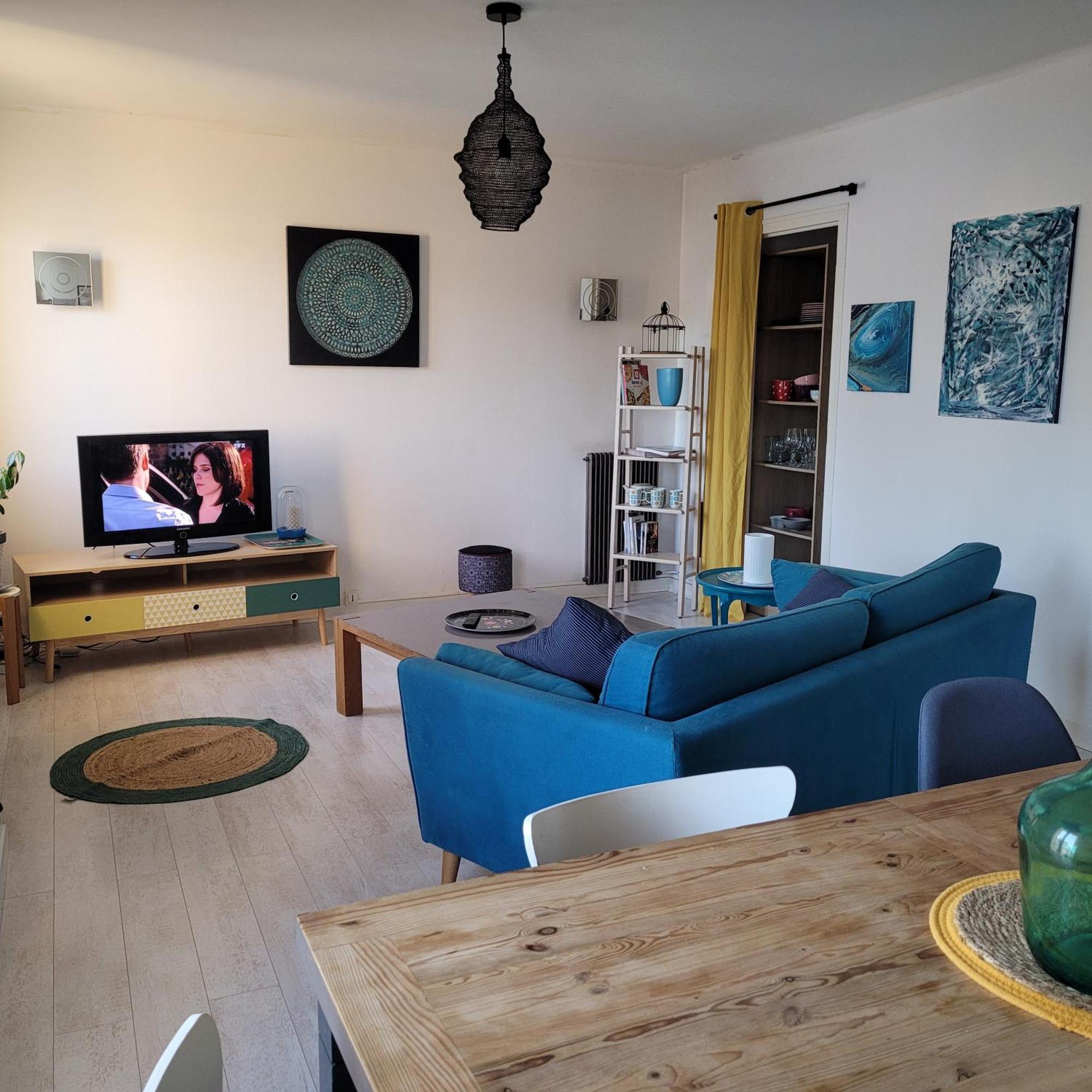 Charmant Appartement A Deux Pas Du Centre Historique Quimper Quarto foto